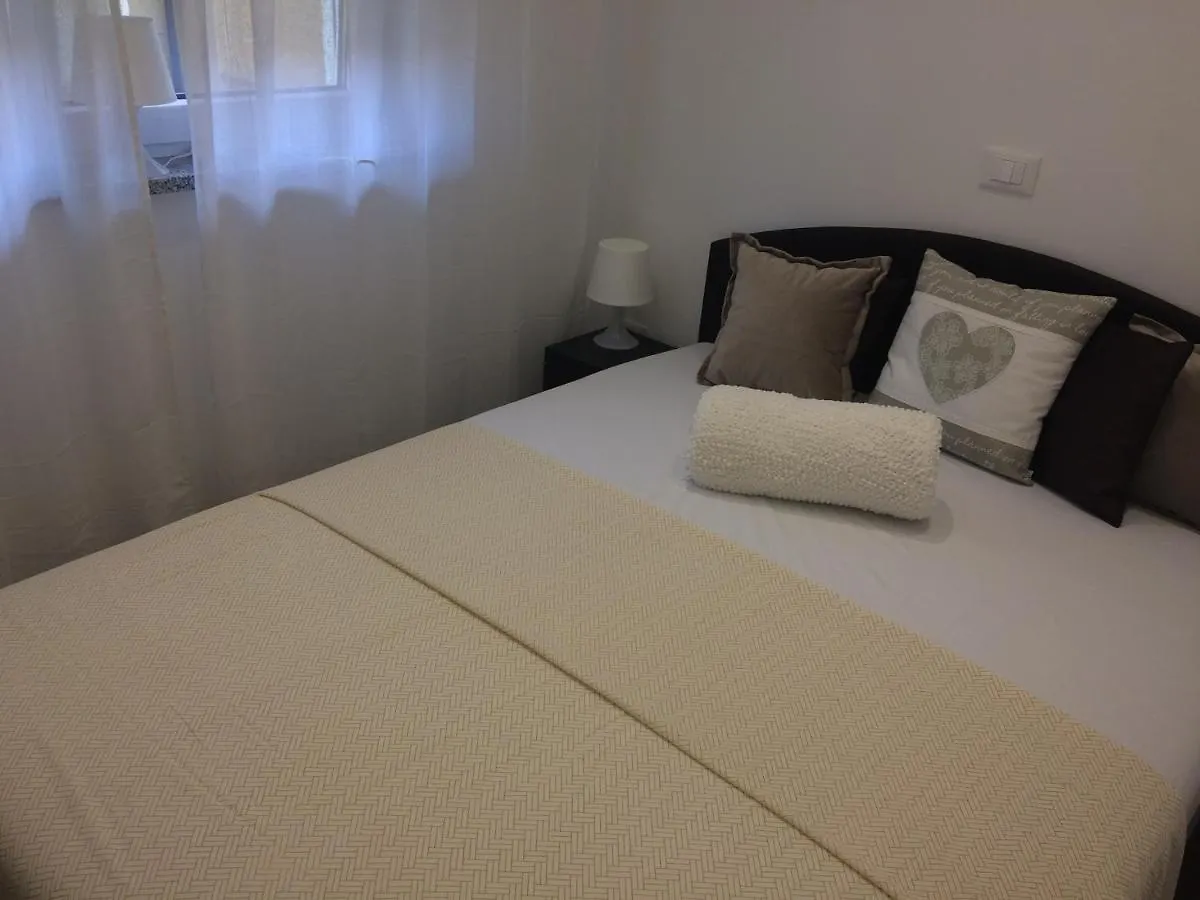 Z&D Apartment Pula 0*,